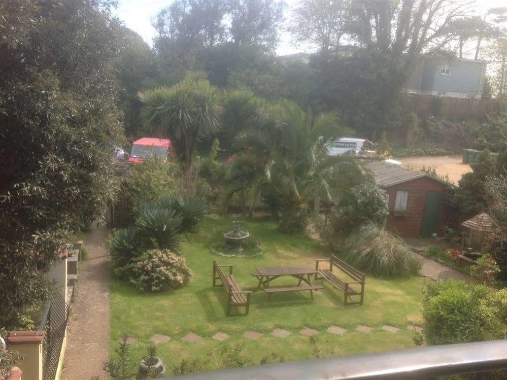 Royal Court And Garden Apartments Sandown Extérieur photo