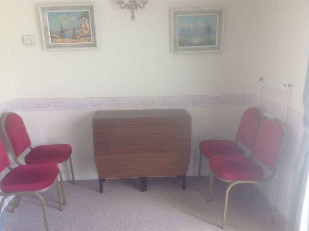 Royal Court And Garden Apartments Sandown Extérieur photo